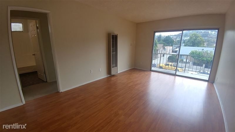 Foto del edificio - 3323 Cazador St