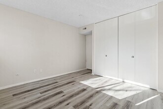 Canyon Rim Apartments