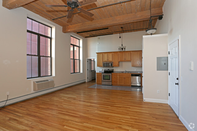 Interior Photo - Franklin View Terrace