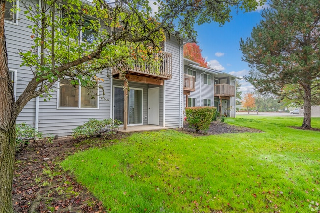 Building Photo - 2 BEDROOM 2 BATH APARTMENT LOCATED IN CORV...