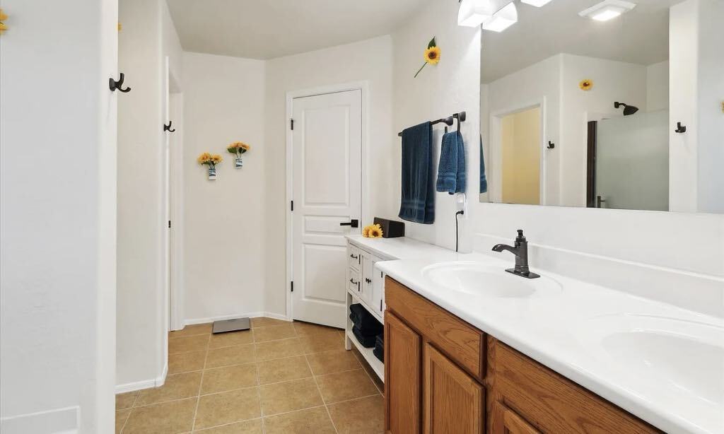 Foto principal - 507 E Shawnee Rd