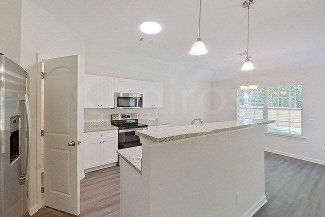 Foto del edificio - 111 Live Oak Dr