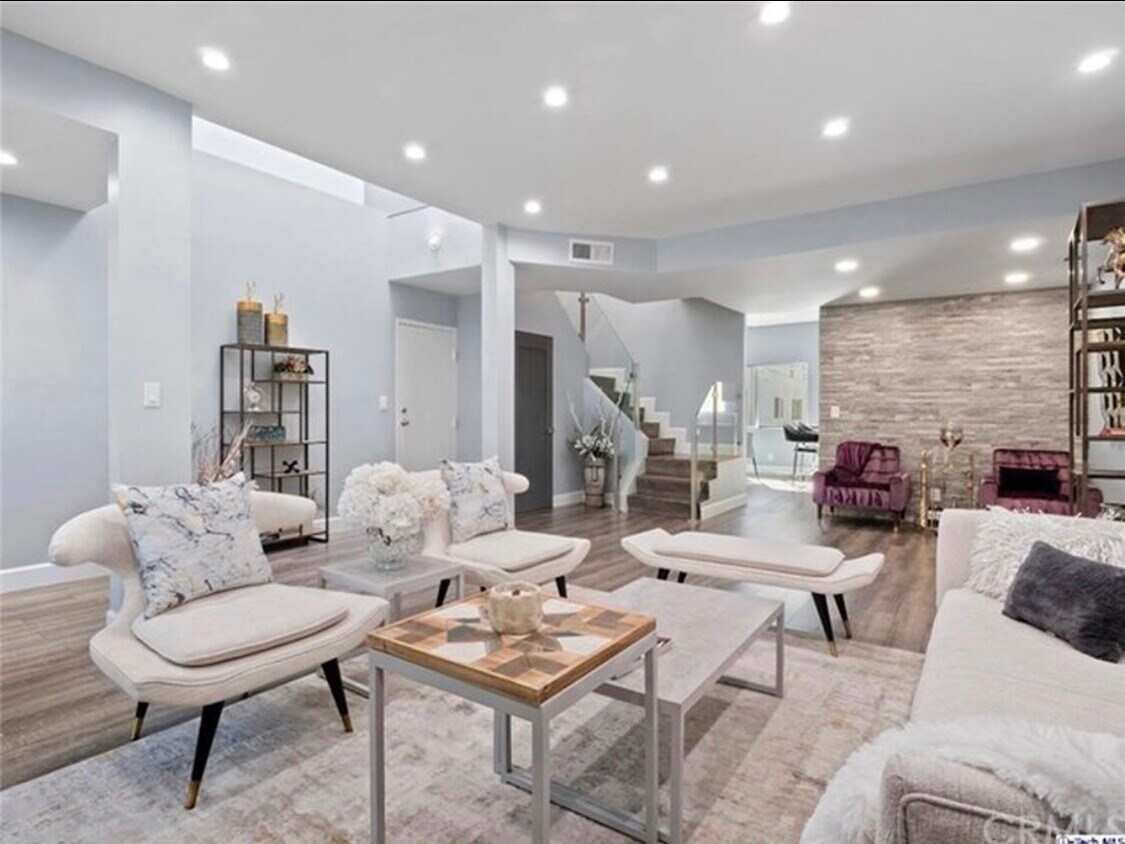 4711 Colfax Ave, North Hollywood, CA 91602 Townhome Rentals in North