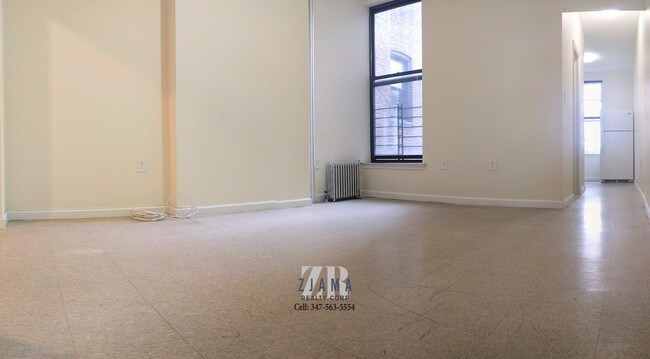 Building Photo - 300 Nassau Ave