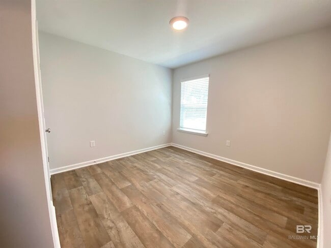 Building Photo - 10660 Northern Dancer Ct