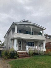 Building Photo - 3464 Granton Ave