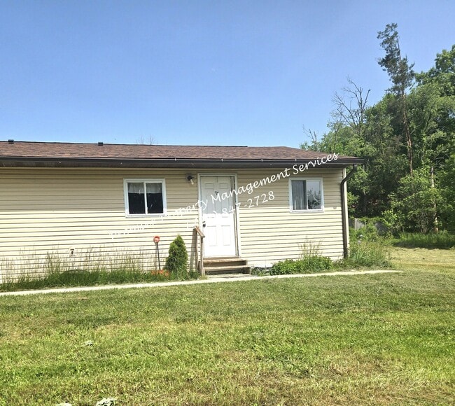 Building Photo - 133 Kennard Rd