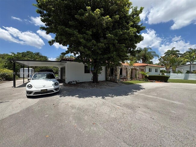 Building Photo - 220 NW 130th Ave