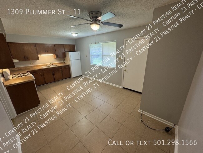 Foto del edificio - 1309 Plummer St