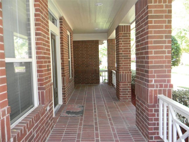 Building Photo - 4915 Mountain Fork