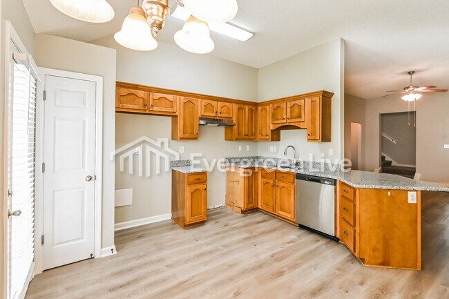 Foto del edificio - 7864 Allen Ridge Ln