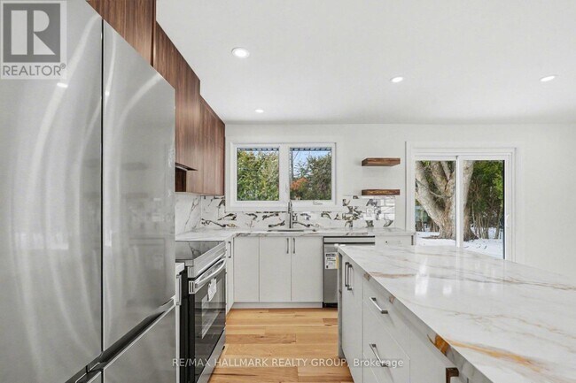 Building Photo - 52 Glenridge Rd