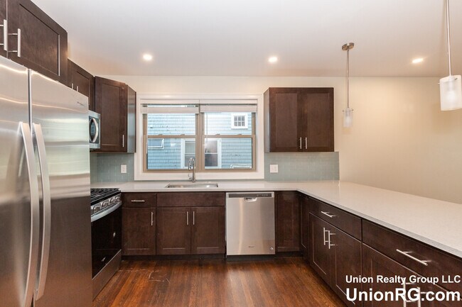 Building Photo - 27-29 1st St