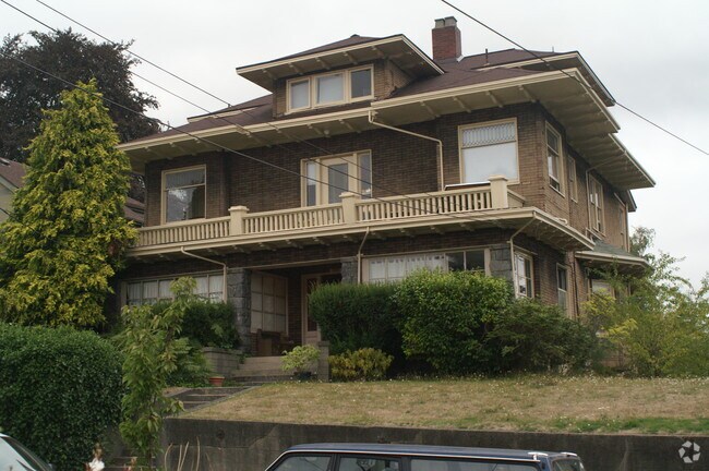 Foto del edificio - Burke House Apts