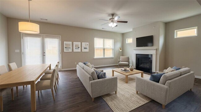 Foto del edificio - 3083 Cedar Glade Ln NE