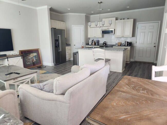 Foto del edificio - 302 Cashes Dr