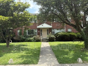 Building Photo - 2212 Gerald Ct
