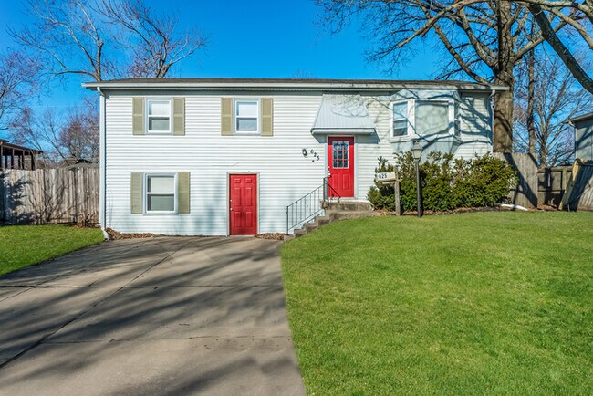 Building Photo - 625 S Montclaire Dr