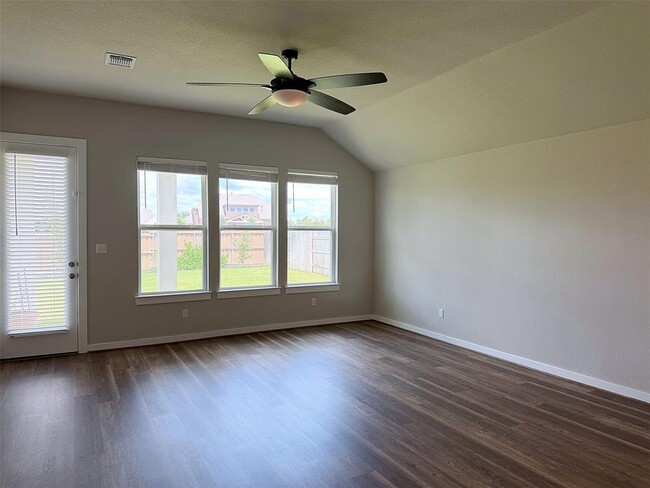 Building Photo - 150 Patrick Herndon Dr