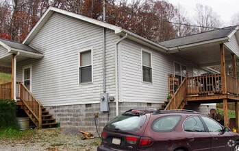 Building Photo - 461 Elliott Ave