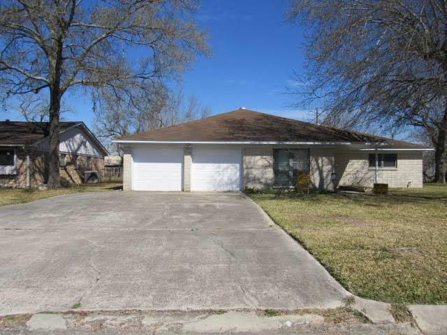 Primary Photo - 612 Inwood Dr