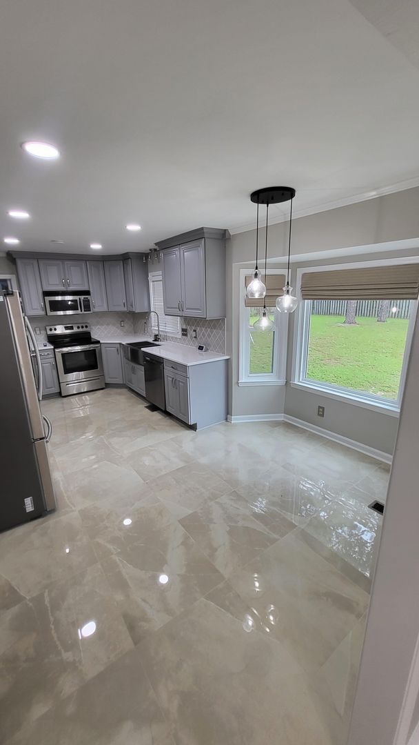 Foto del edificio - 638 Tanglewood Dr