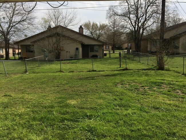 Building Photo - 3606CH