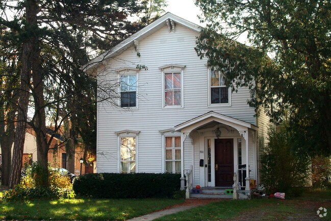 Building Photo - 501 W 3rd St