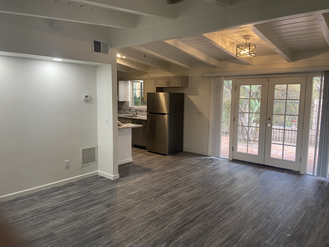 Foto principal - 423 N Olsen Ave