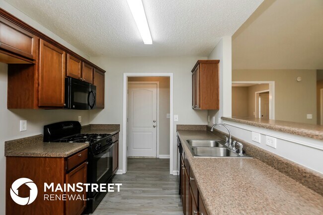 Building Photo - 213 Comet Ct