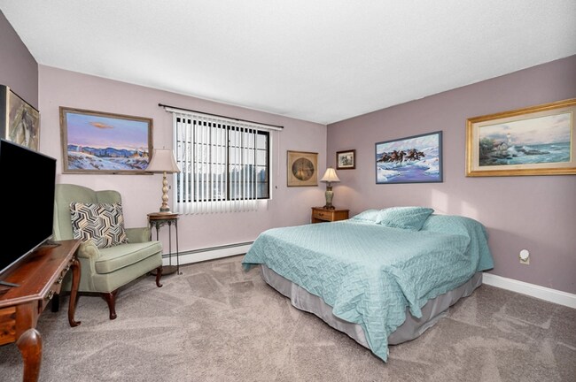 Foto del edificio - 2410 Skyline Dr