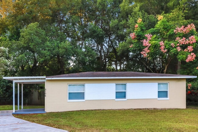 Building Photo - 5106 Ensign Ave