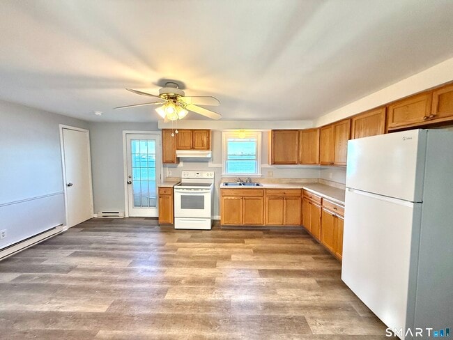 Building Photo - 3 Bayview Pl