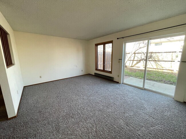Foto del edificio - 369-375 Westchester Square S