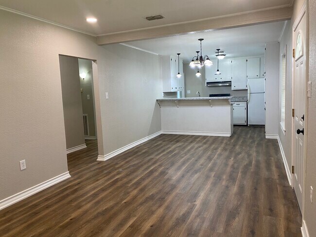 Foto del edificio - 687 W Gem Ave