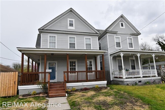 Building Photo - 4 br, 2.5 bath House - 1430 W. 38TH STREET