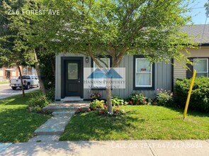 Building Photo - 246 Forest Ave