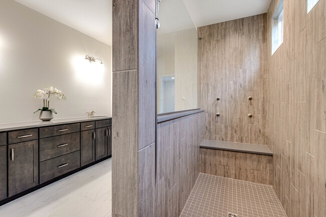 Bathroom - 1301 Mansion Rd