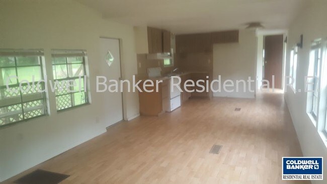 Foto del edificio - 5110 Lewellyn Rd
