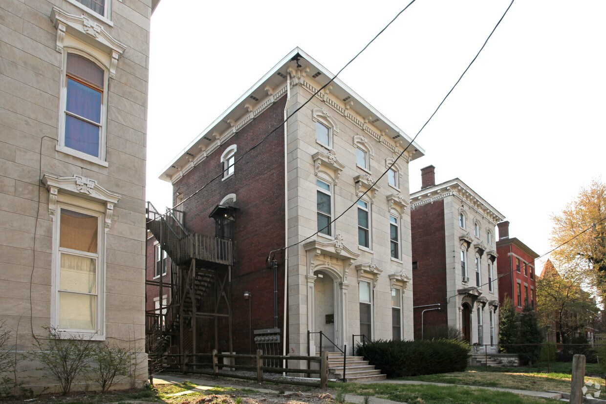 Building Photo - 1111 S 2nd St