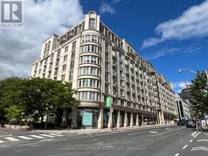 Building Photo - 1 Balmoral Ave