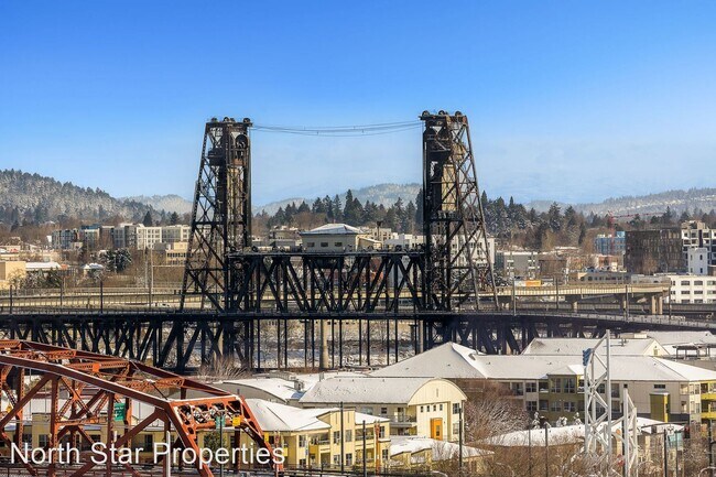 Building Photo - 2 br, 2 bath House - 1075 NW Northrup #1015