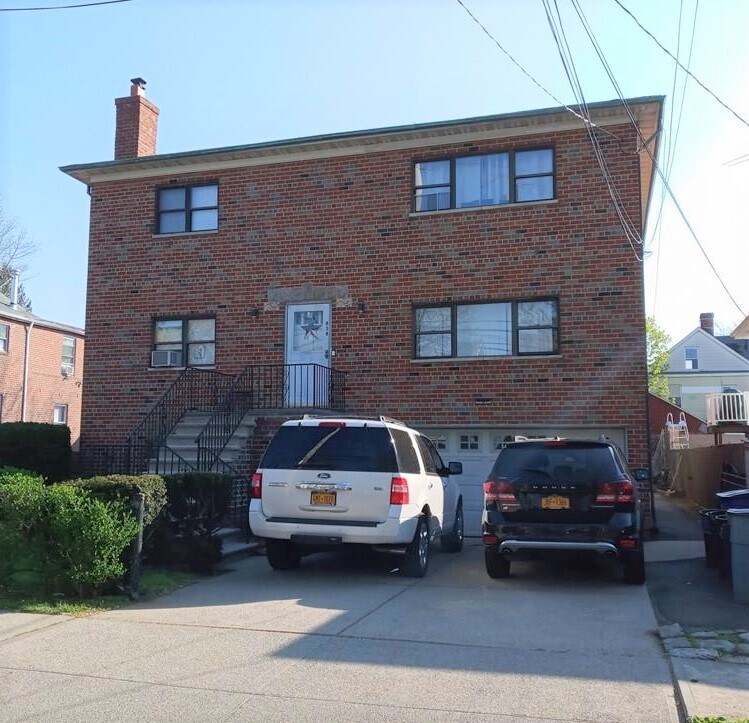838 Wilcox Ave, The Bronx, NY 10465 Room for Rent in The Bronx, NY