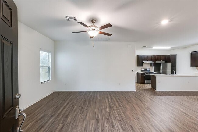 Foto del edificio - 7209 Spirit Hill Rd