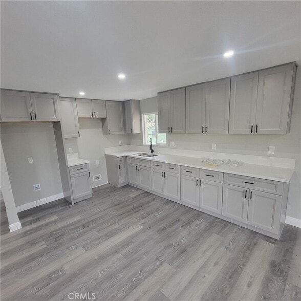 Building Photo - 12423 Ridgewood Dr