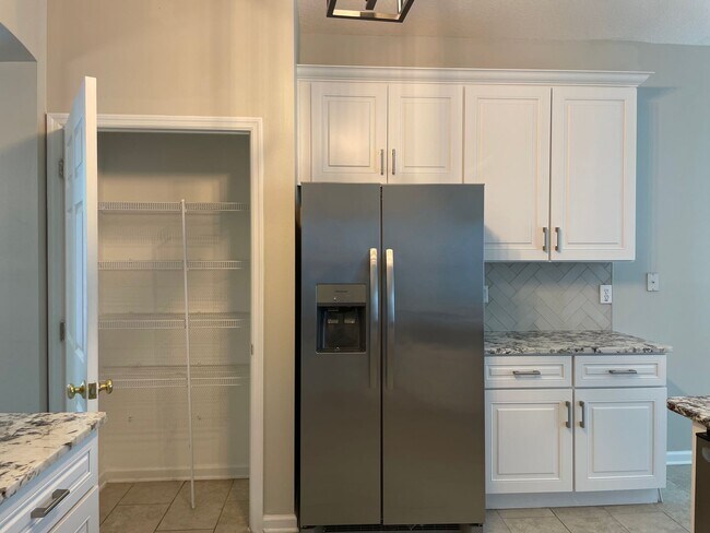 Foto del edificio - Beautiful Spacious Home in Deland
