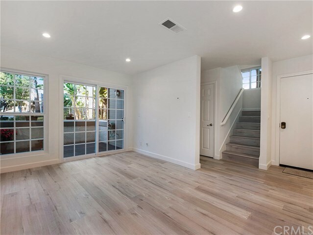 Building Photo - 24265 Avenida De Las Flores
