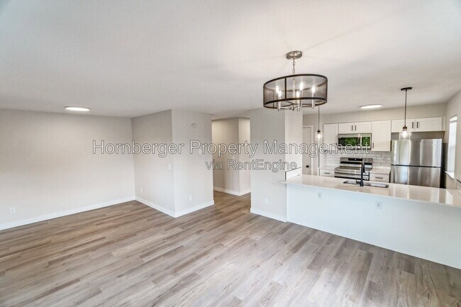 Foto del edificio - 2316 E South Riverton Ave