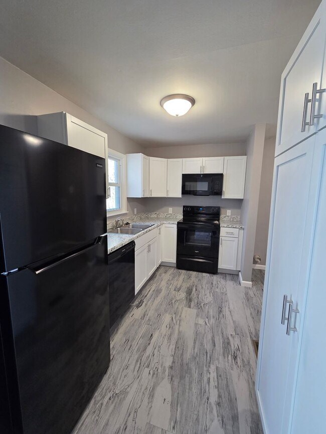 Foto del edificio - 715 N Kokomo Ave