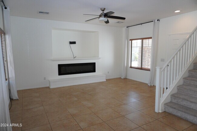 Building Photo - 3757 S Laurel Way